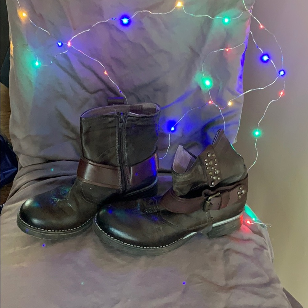 Ankle boots size 5